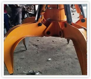 Stationary Crane For Scrap Handling